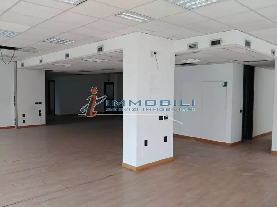 Immagine 8 di Ufficio in affitto  in VIA BARTOLOMEO COLLEONI a Agrate Brianza