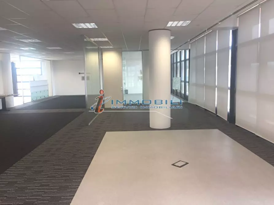 Immagine 3 di Ufficio in affitto  in VIA DI VITTORIO G. a Vimodrone