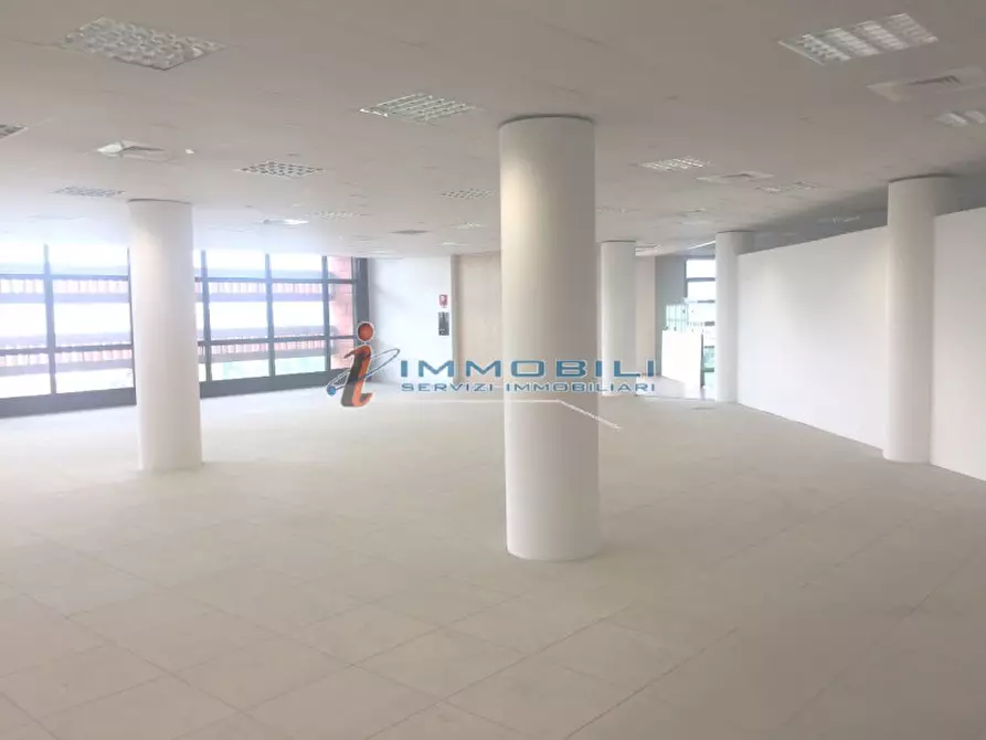 Immagine 11 di Ufficio in affitto  in VIA DI VITTORIO G. a Vimodrone