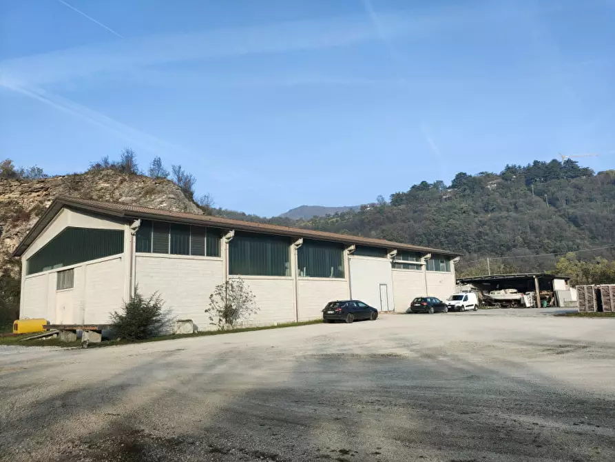 Immagine 3 di Capannone industriale in vendita  in via Fonda a Teolo