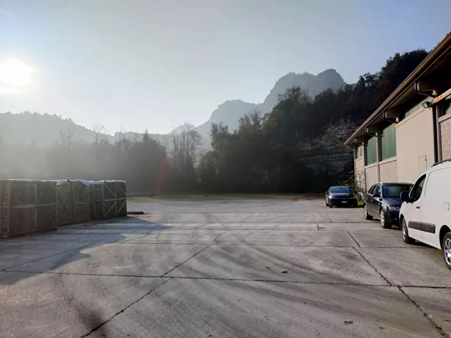 Immagine 4 di Capannone industriale in vendita  in via Fonda a Teolo