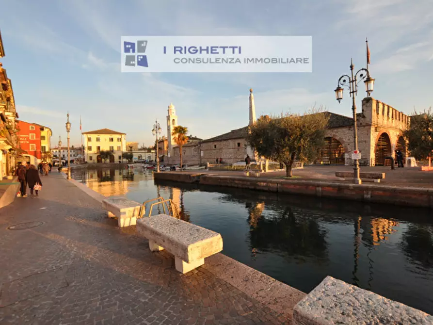 Immagine 26 di Appartamento in vendita  in Vicolo Casara a Lazise