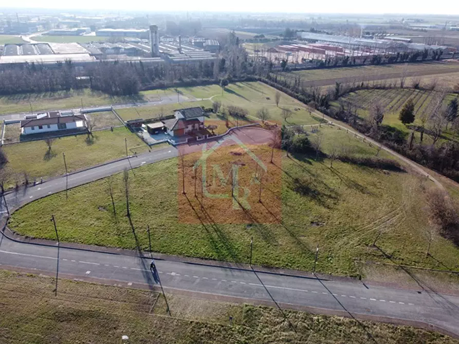 Immagine 8 di Terreno in vendita  in Via Ottorino Respighi a Manzano