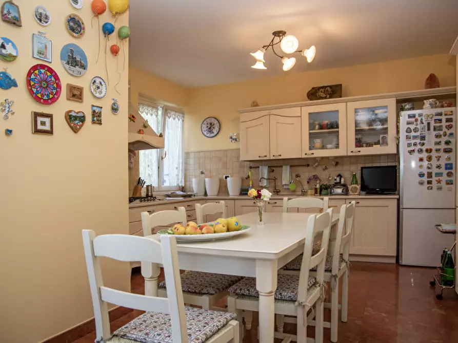 Immagine 8 di Casa bifamiliare in vendita  in Via Don Albrigi a Cerro Veronese