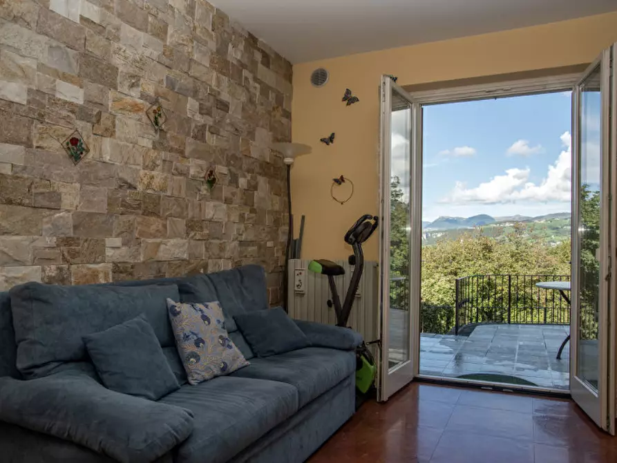 Immagine 9 di Casa bifamiliare in vendita  in Via Don Albrigi a Cerro Veronese