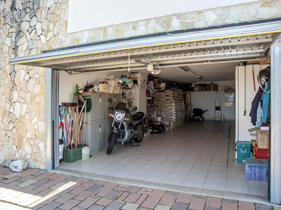 Immagine 15 di Casa bifamiliare in vendita  in Via Don Albrigi a Cerro Veronese