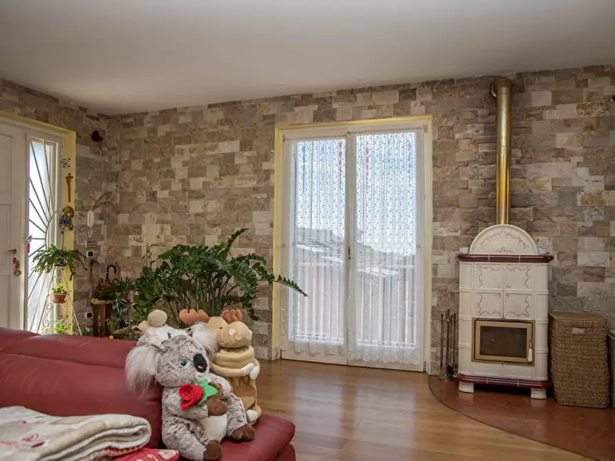 Immagine 34 di Casa bifamiliare in vendita  in Via Don Albrigi a Cerro Veronese