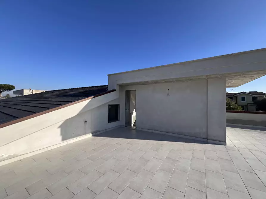 Immagine 8 di Casa bifamiliare in vendita  in VIA DI COLLE COCCHINO a Anzio