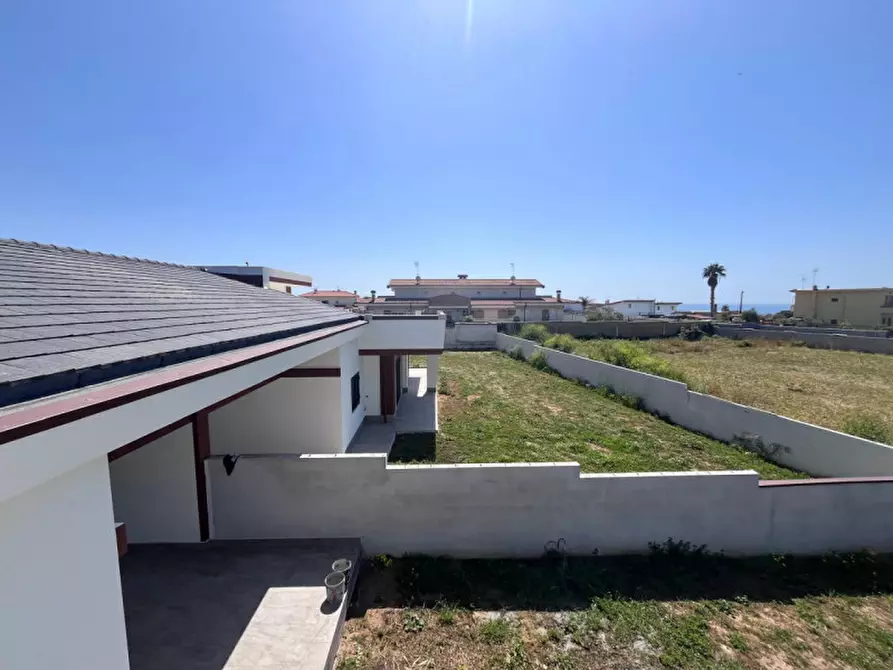 Immagine 9 di Casa bifamiliare in vendita  in VIA DI COLLE COCCHINO a Anzio