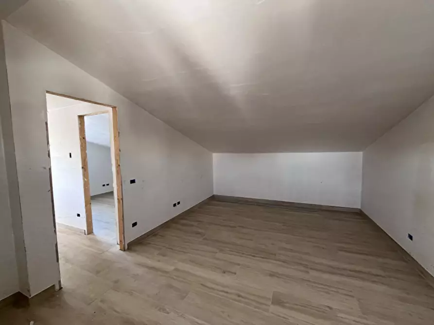 Immagine 11 di Casa bifamiliare in vendita  in VIA DI COLLE COCCHINO a Anzio