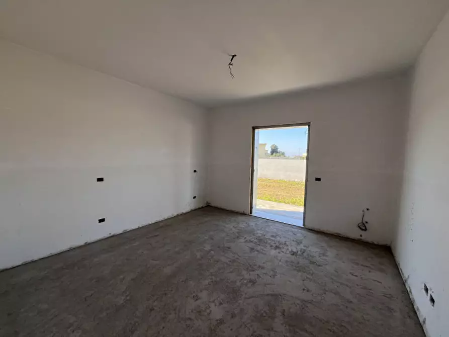 Immagine 13 di Casa bifamiliare in vendita  in VIA DI COLLE COCCHINO a Anzio