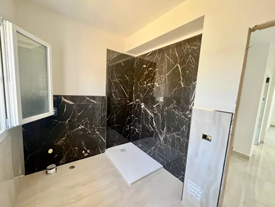 Immagine 21 di Casa bifamiliare in vendita  in VIA DI COLLE COCCHINO a Anzio