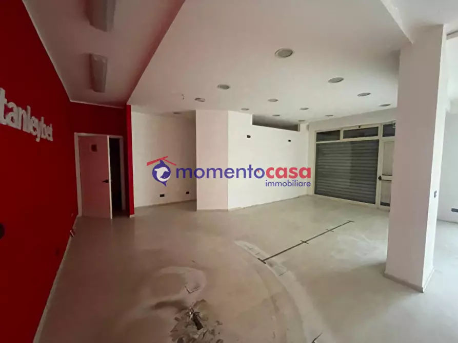 Immagine 2 di Negozio in vendita  in Via Sbarre Inferiori a Reggio Di Calabria