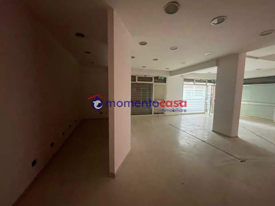 Immagine 7 di Negozio in vendita  in Via Sbarre Inferiori a Reggio Di Calabria