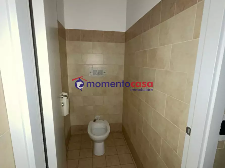 Immagine 9 di Negozio in vendita  in Via Sbarre Inferiori a Reggio Di Calabria