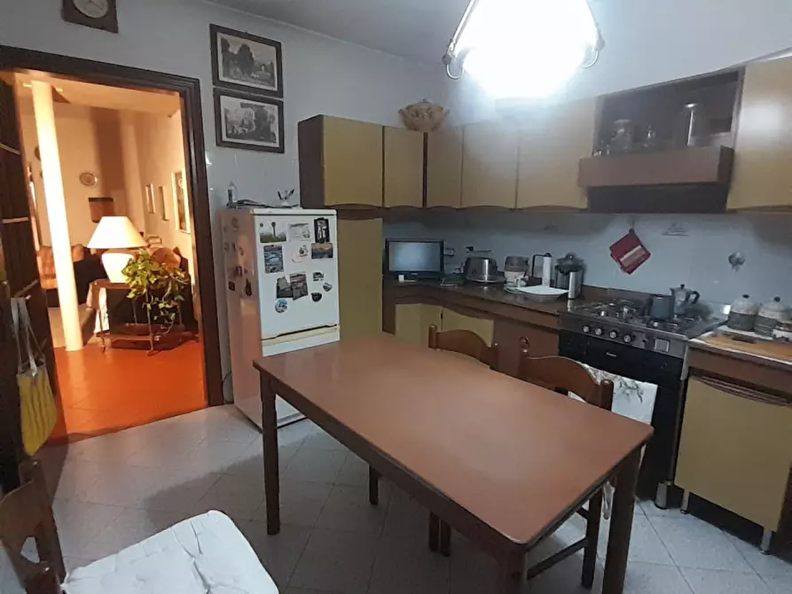 Immagine 7 di Appartamento in vendita  in Via Combattenti a Collecchio