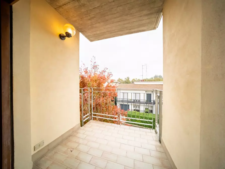 Immagine 15 di Appartamento in vendita  in Via Combattenti a Collecchio