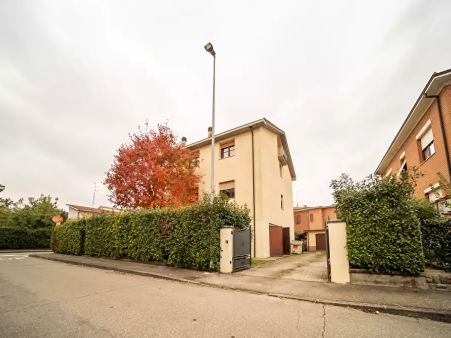 Immagine 21 di Appartamento in vendita  in Via Combattenti a Collecchio