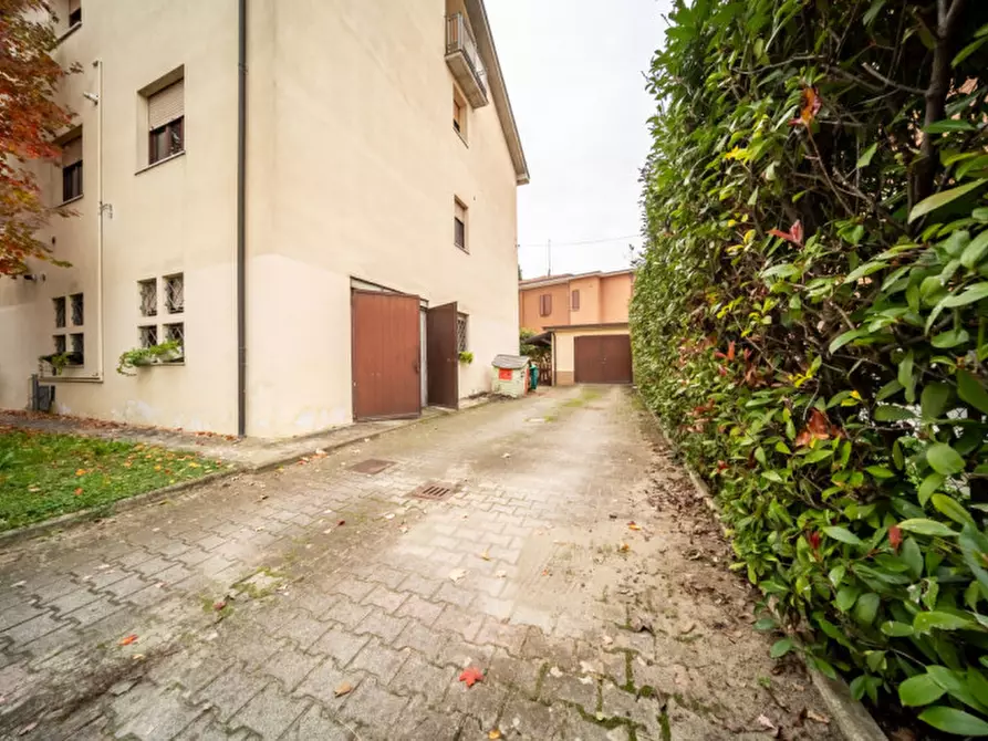 Immagine 22 di Appartamento in vendita  in Via Combattenti a Collecchio