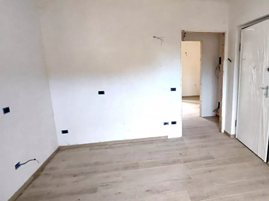 Immagine 2 di Appartamento in vendita  in corso Piave a Alba