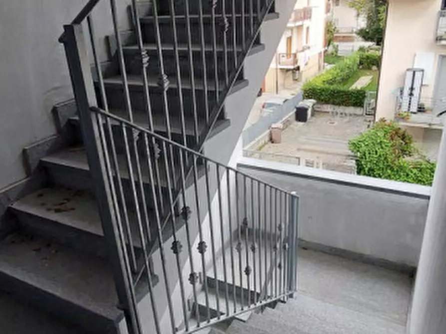 Immagine 11 di Appartamento in vendita  in corso Piave a Alba