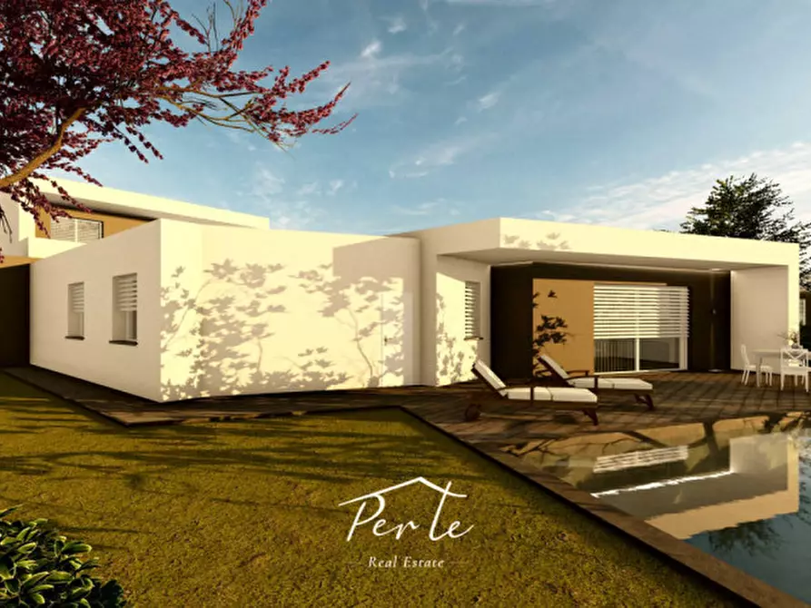 Immagine 2 di Villa in vendita  in via aresi a Curtatone