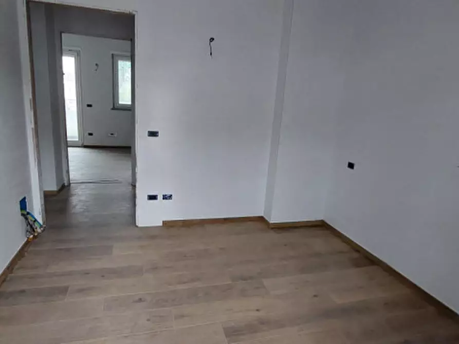 Immagine 7 di Appartamento in vendita  in Corso Piave a Alba