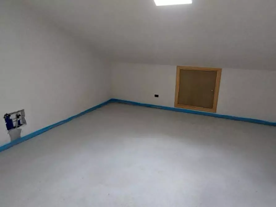 Immagine 12 di Appartamento in vendita  in Corso Piave a Alba