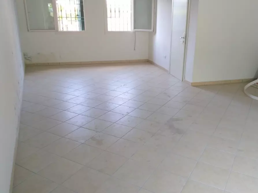 Immagine 6 di Negozio in affitto  in Lazzaris 70C a Spresiano