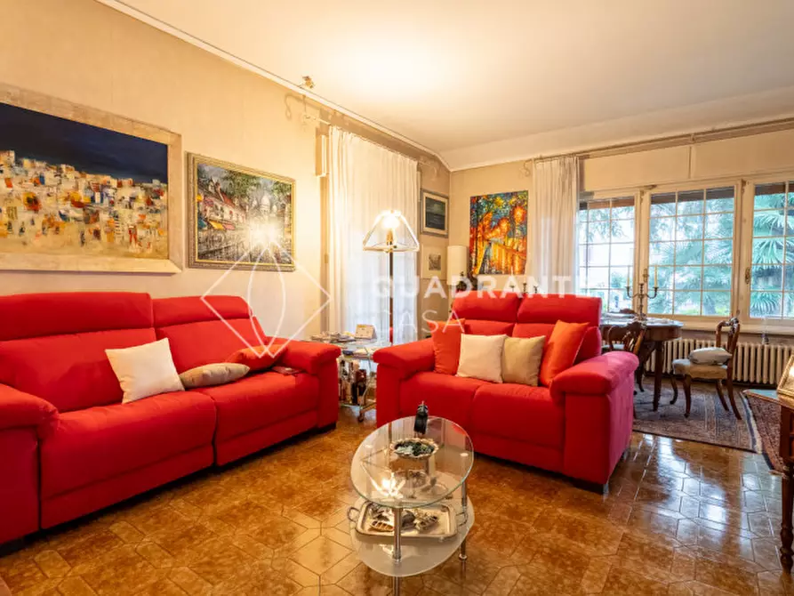 Immagine 18 di Villa in vendita  a Selvazzano Dentro