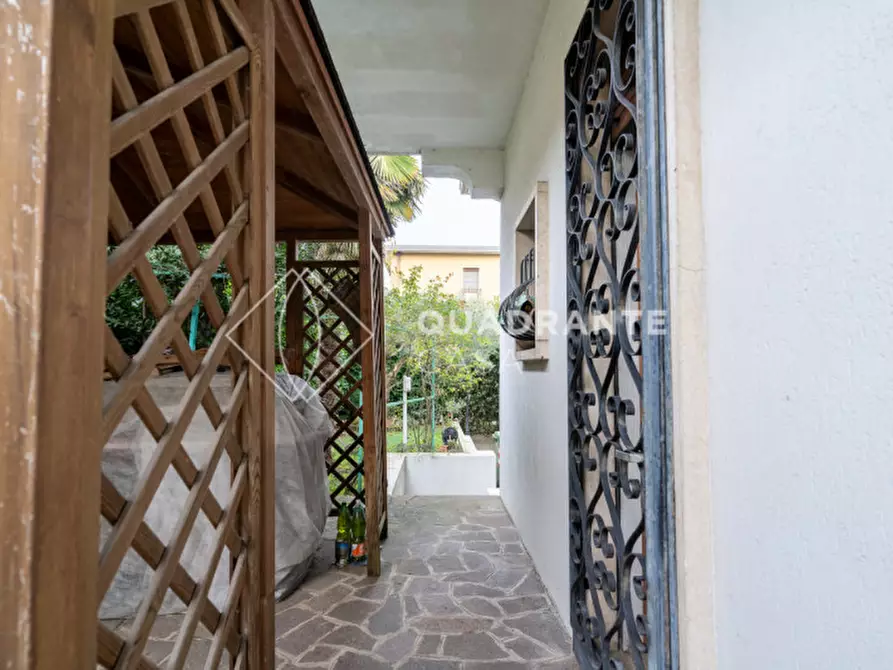 Immagine 22 di Villa in vendita  a Selvazzano Dentro