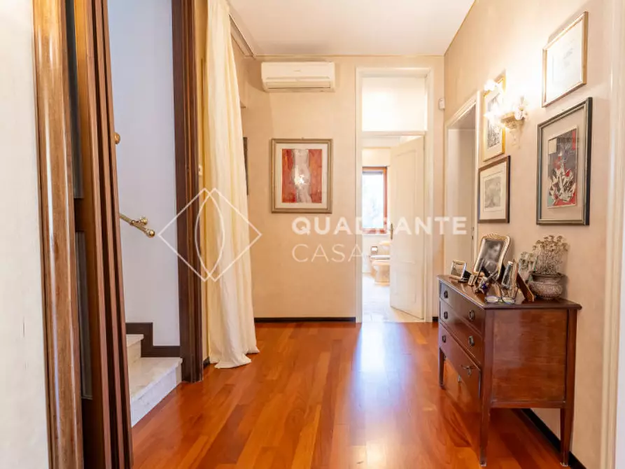 Immagine 25 di Villa in vendita  a Selvazzano Dentro