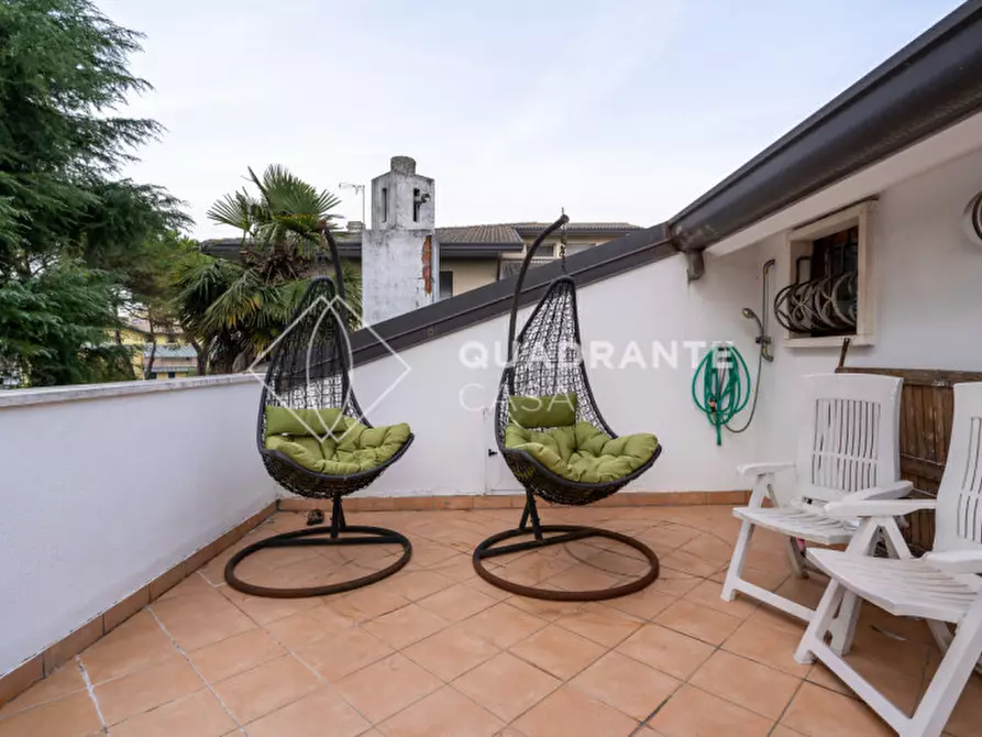 Immagine 37 di Villa in vendita  a Selvazzano Dentro