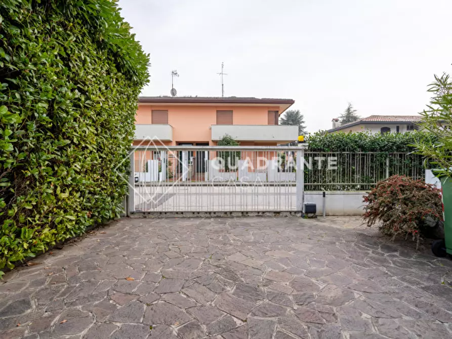 Immagine 44 di Villa in vendita  a Selvazzano Dentro