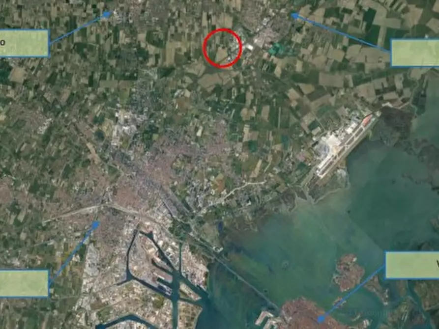 Immagine 10 di Casa indipendente in vendita  in Via Treviso a Venezia