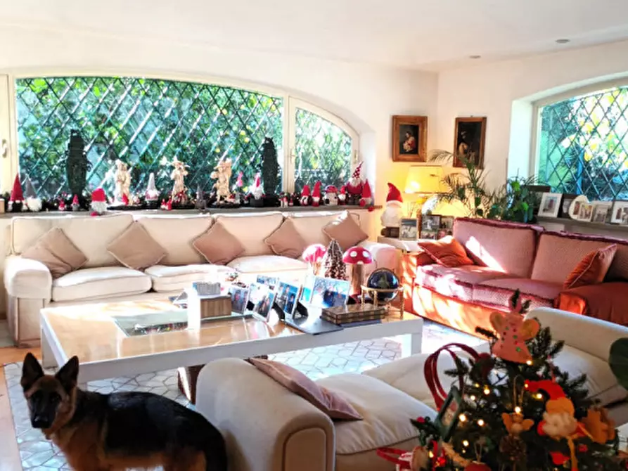 Immagine 7 di Villa in vendita  in Largo Olgiata a Roma