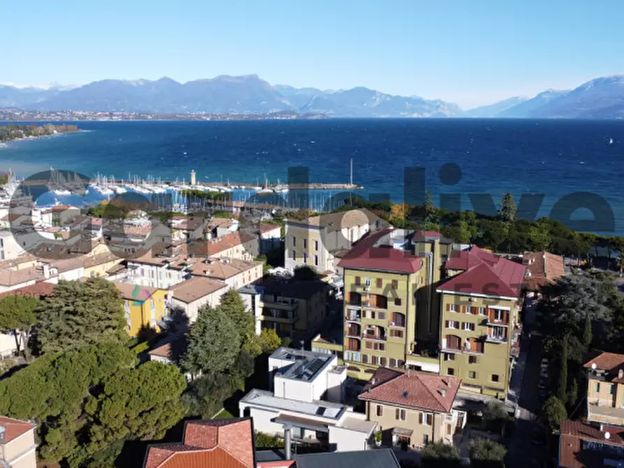 Immagine 3 di Ufficio in vendita  in Via Tommaso Dal Molin a Desenzano Del Garda