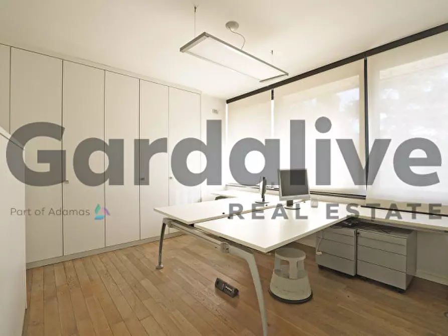 Immagine 12 di Ufficio in vendita  in Via Tommaso Dal Molin a Desenzano Del Garda