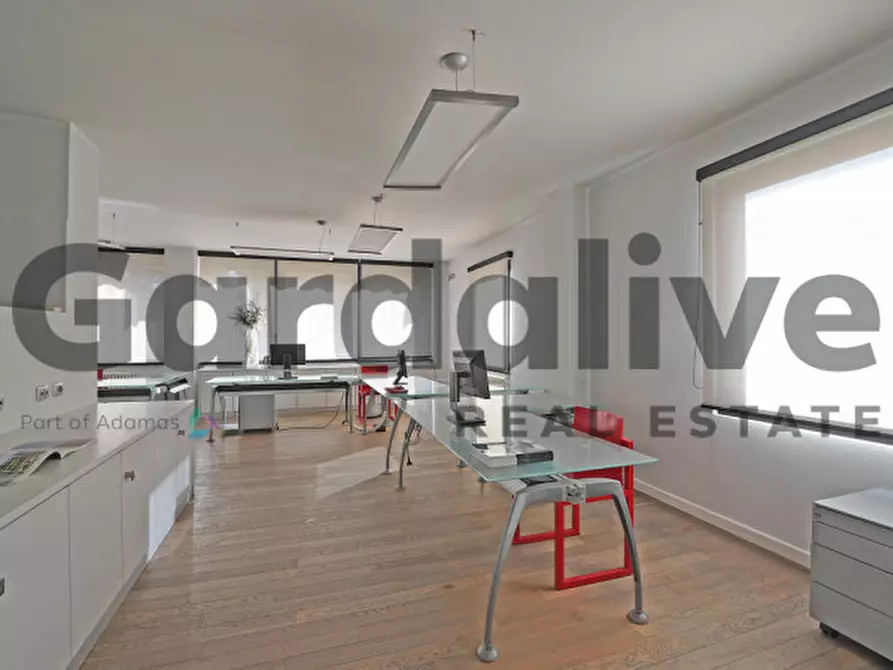 Immagine 13 di Ufficio in vendita  in Via Tommaso Dal Molin a Desenzano Del Garda