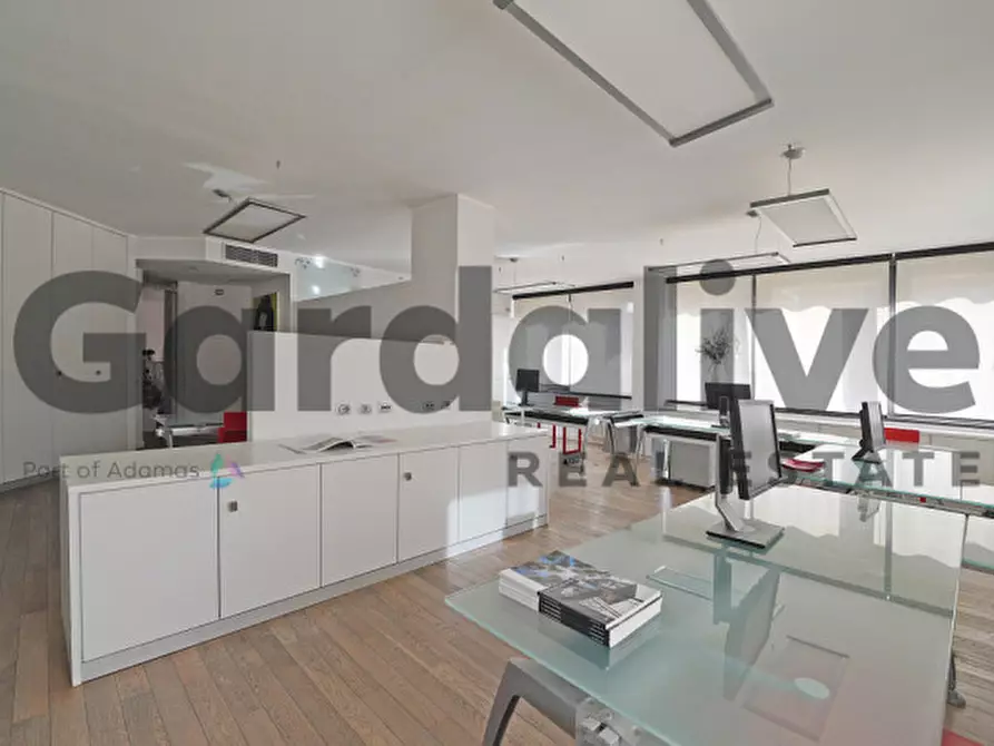 Immagine 14 di Ufficio in vendita  in Via Tommaso Dal Molin a Desenzano Del Garda