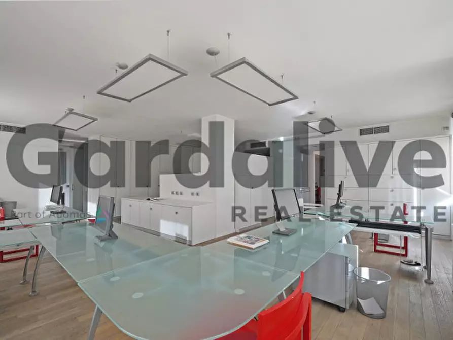 Immagine 15 di Ufficio in vendita  in Via Tommaso Dal Molin a Desenzano Del Garda