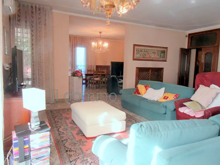 Immagine 8 di Villa in vendita  in via Del Giglio a Padova