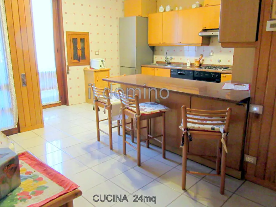 Immagine 12 di Villa in vendita  in via Del Giglio a Padova