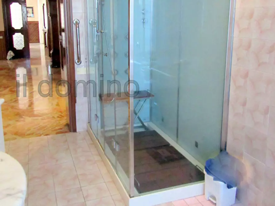 Immagine 30 di Villa in vendita  in via Del Giglio a Padova