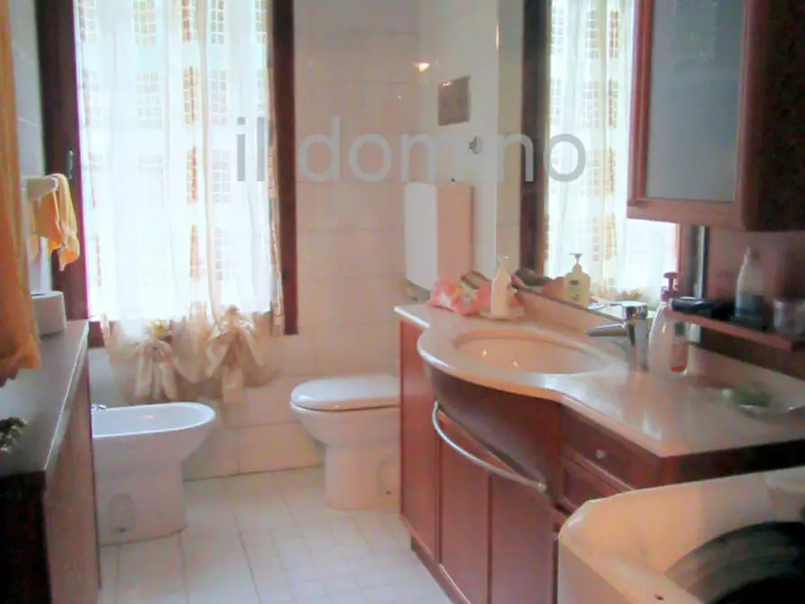 Immagine 36 di Villa in vendita  in via Del Giglio a Padova