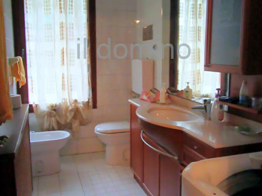 Immagine 37 di Villa in vendita  in via Del Giglio a Padova