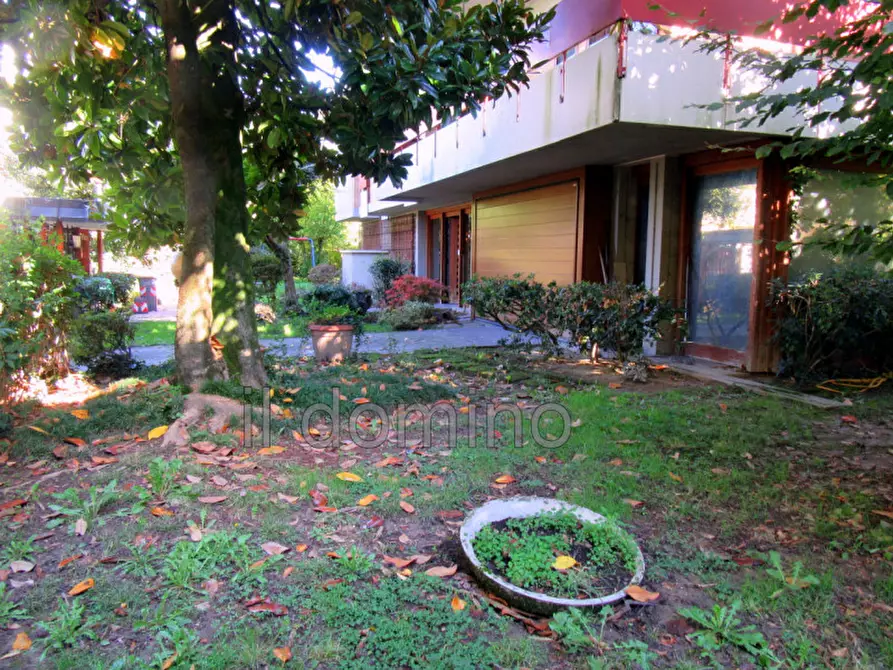 Immagine 46 di Villa in vendita  in via Del Giglio a Padova