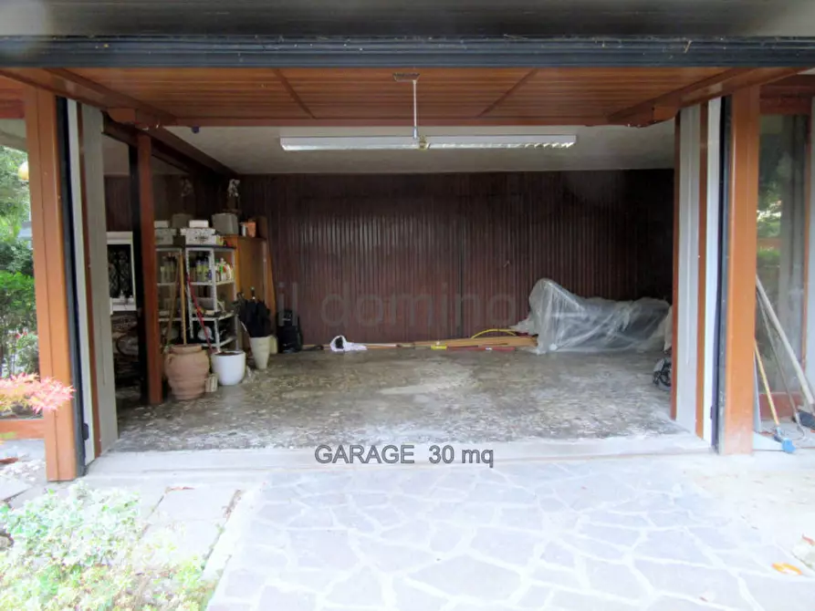 Immagine 52 di Villa in vendita  in via Del Giglio a Padova