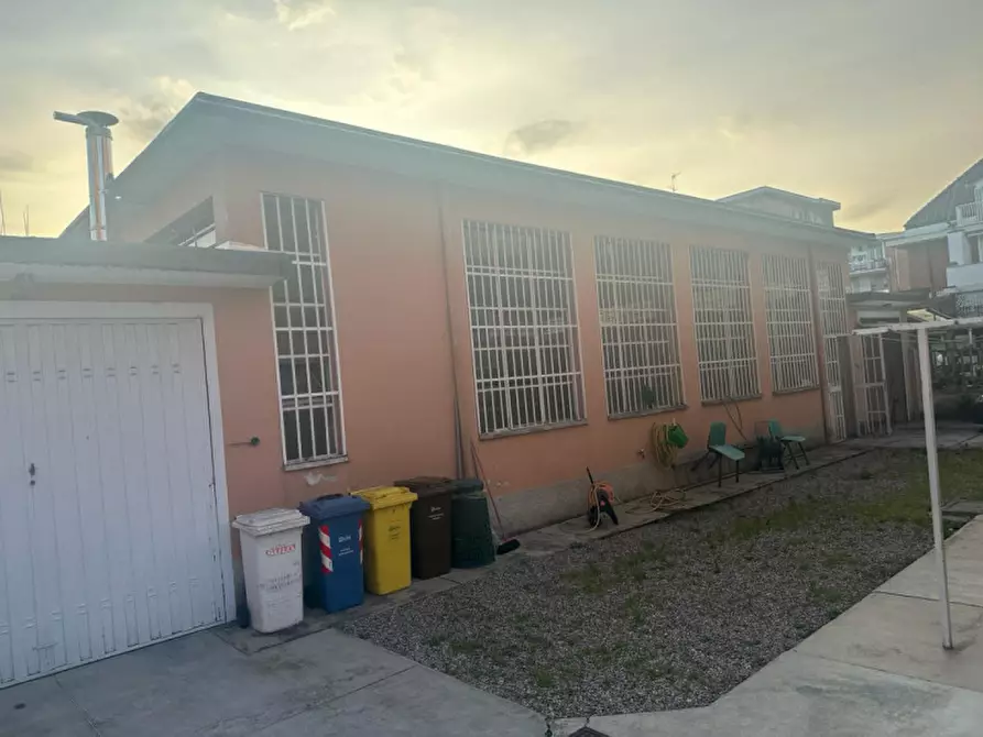 Immagine 2 di Laboratorio in vendita  in VIA GRIGNA 7 a Rho