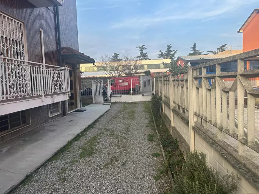 Immagine 5 di Laboratorio in vendita  in VIA GRIGNA 7 a Rho